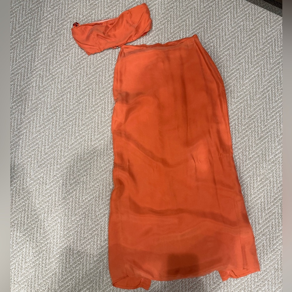 DISSH Orange Skirt Set